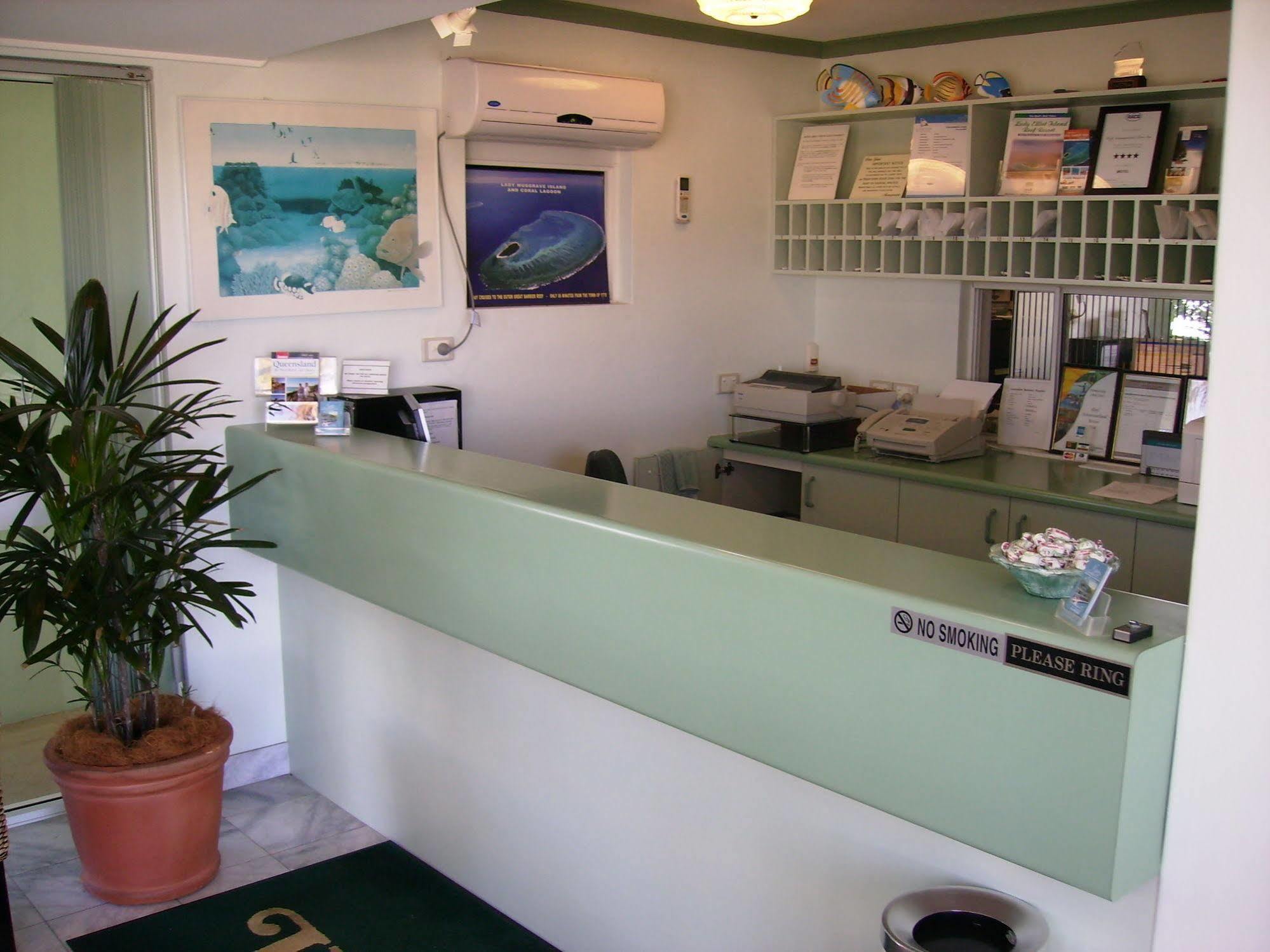 Reef Adventureland Motor Inn Tannum Sands Extérieur photo
