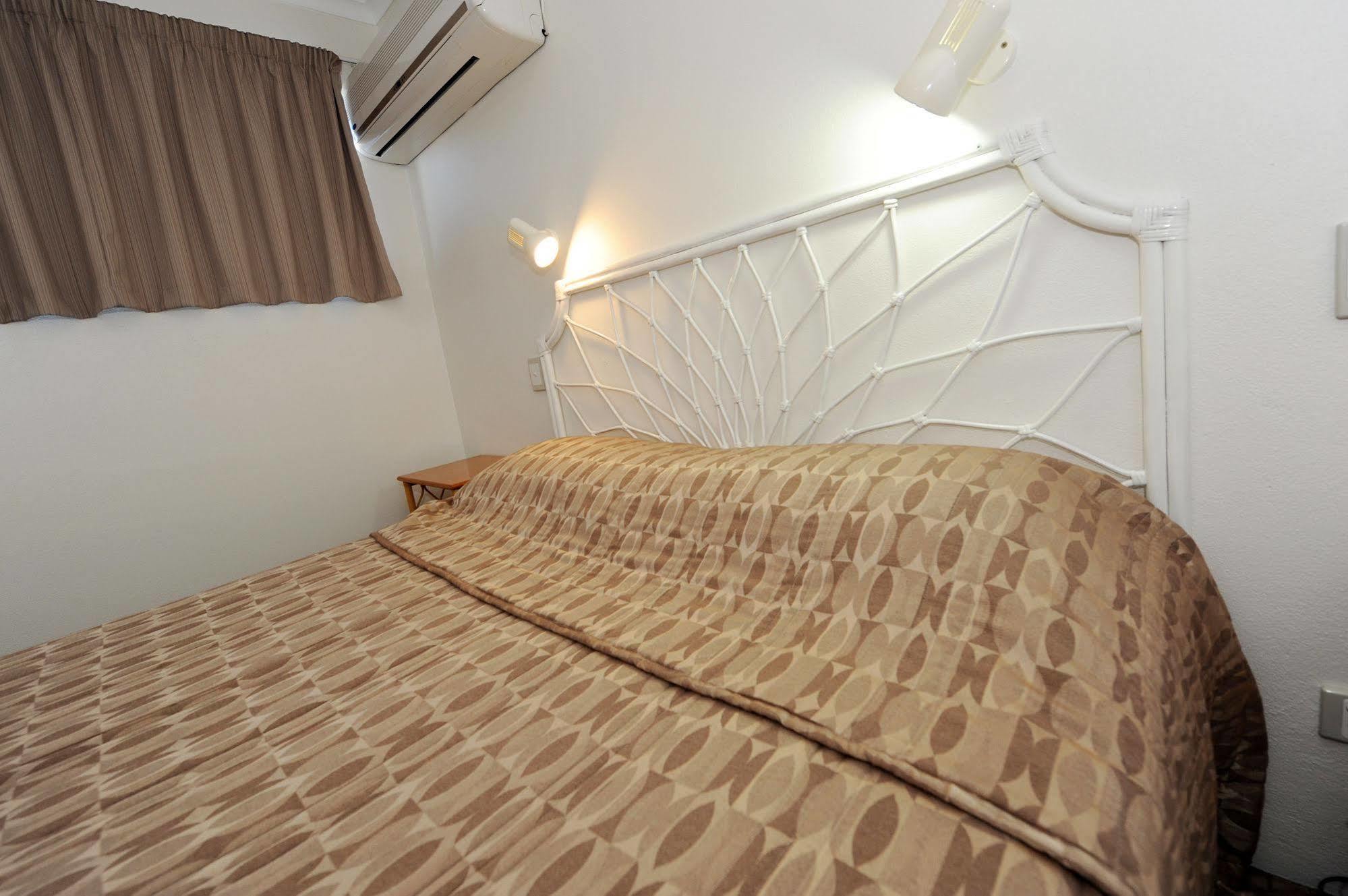 Reef Adventureland Motor Inn Tannum Sands Extérieur photo